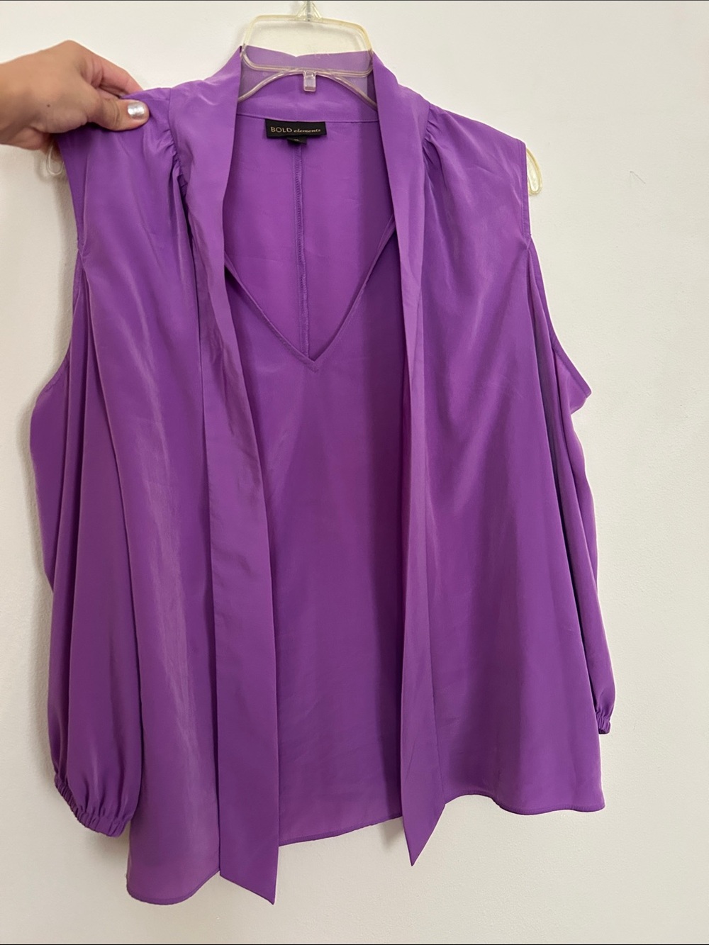 BOLD elements Violet Sleeveless Tie-Neck Blouse